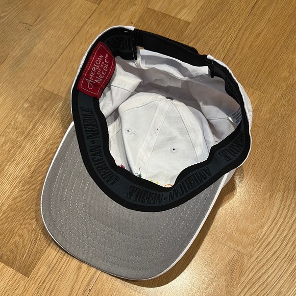 Equinox Performance Hat - Picture 4 of 4